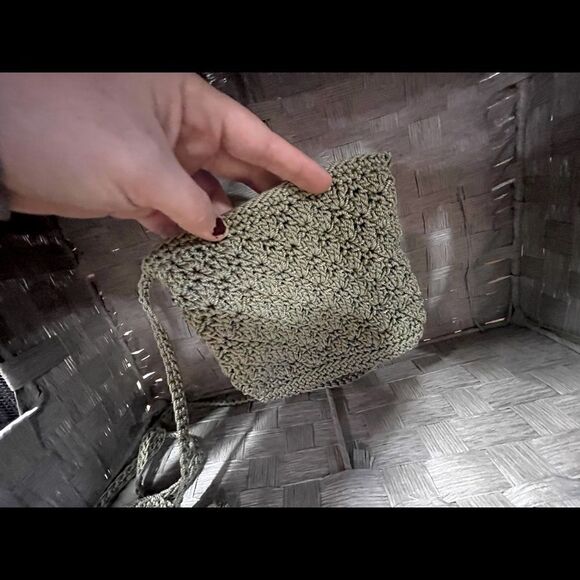 Light Green Hand Crochet Crossbody Purse - Picture 4 of 5